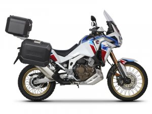 Kompletná sada čiernych hliníkových kufrov SHAD TERRA BLACK , 48 litrov vrchný kufor, 36/47 litrov b SHAD HONDA CRF 1100 Africa Twin