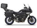 Kompletná sada čiernych hliníkových kufrov SHAD TERRA BLACK , 37 litrov vrchný kufor, 36/36 litrov bočné kufre, vrátane montážnej sady a platni SHAD YAMAHA MT-09 Tracer / Tracer 900