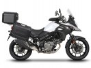 Kompletná sada čiernych hliníkových kufrov SHAD TERRA BLACK , 37 litrov vrchný kufor, 47L/47 litrov bočné kufre, vrátane montážnej sady a platni SHAD SUZUKI DL 650 V-Strom